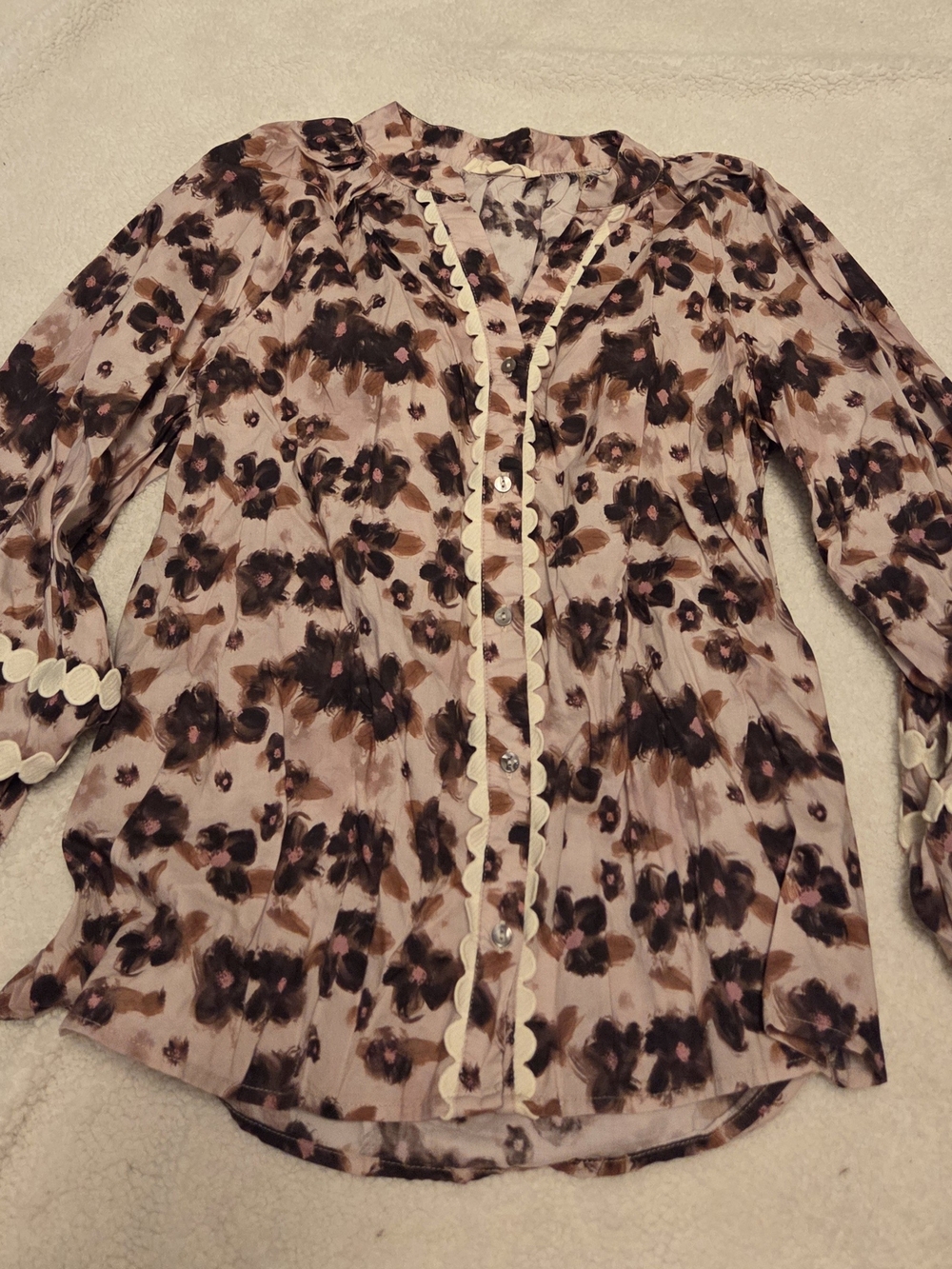 entro Pink and Brown Floral Scalloped Button-Down Blouse